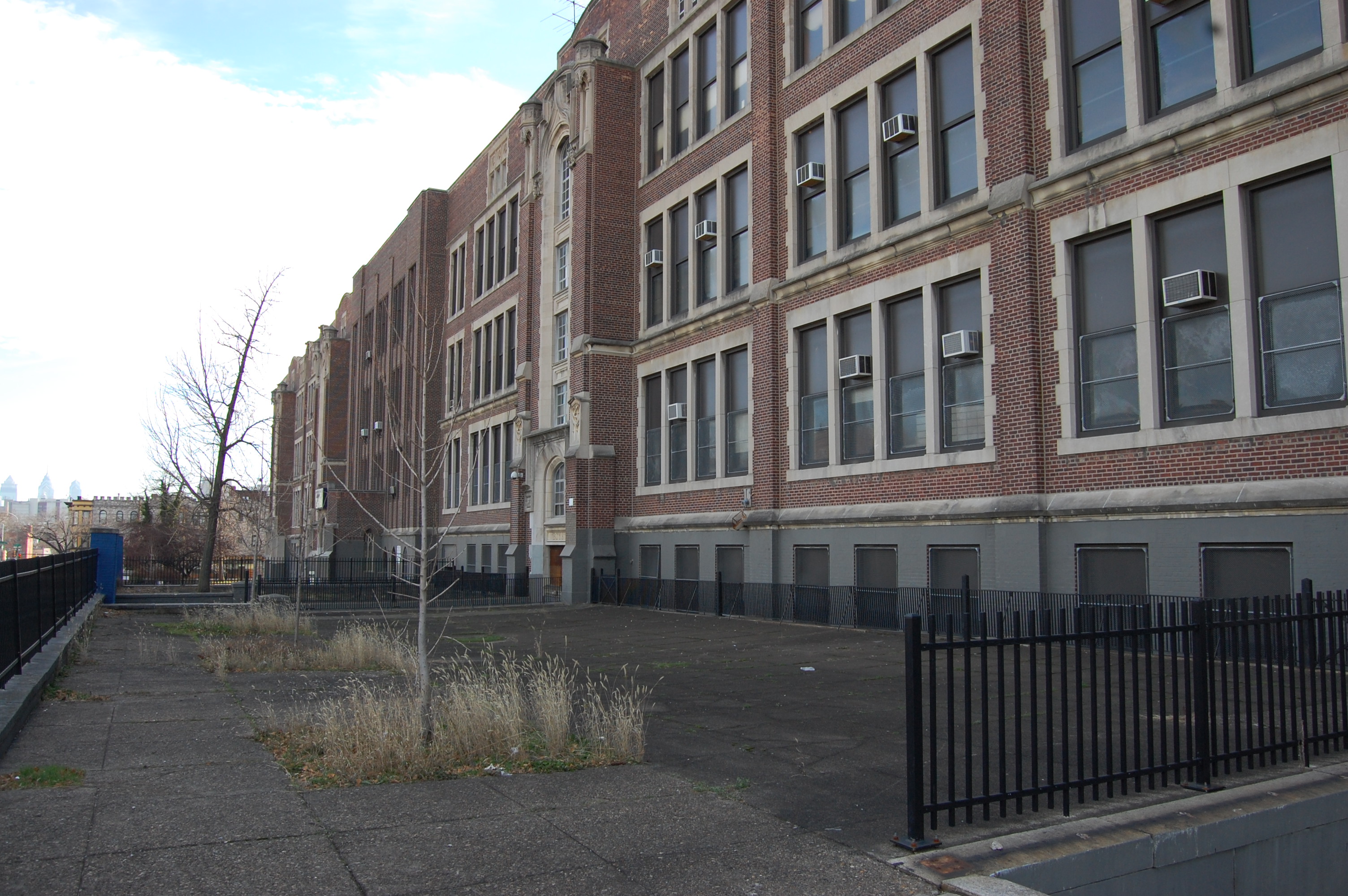 District sets $6.5 million sale price for old West Philly High building