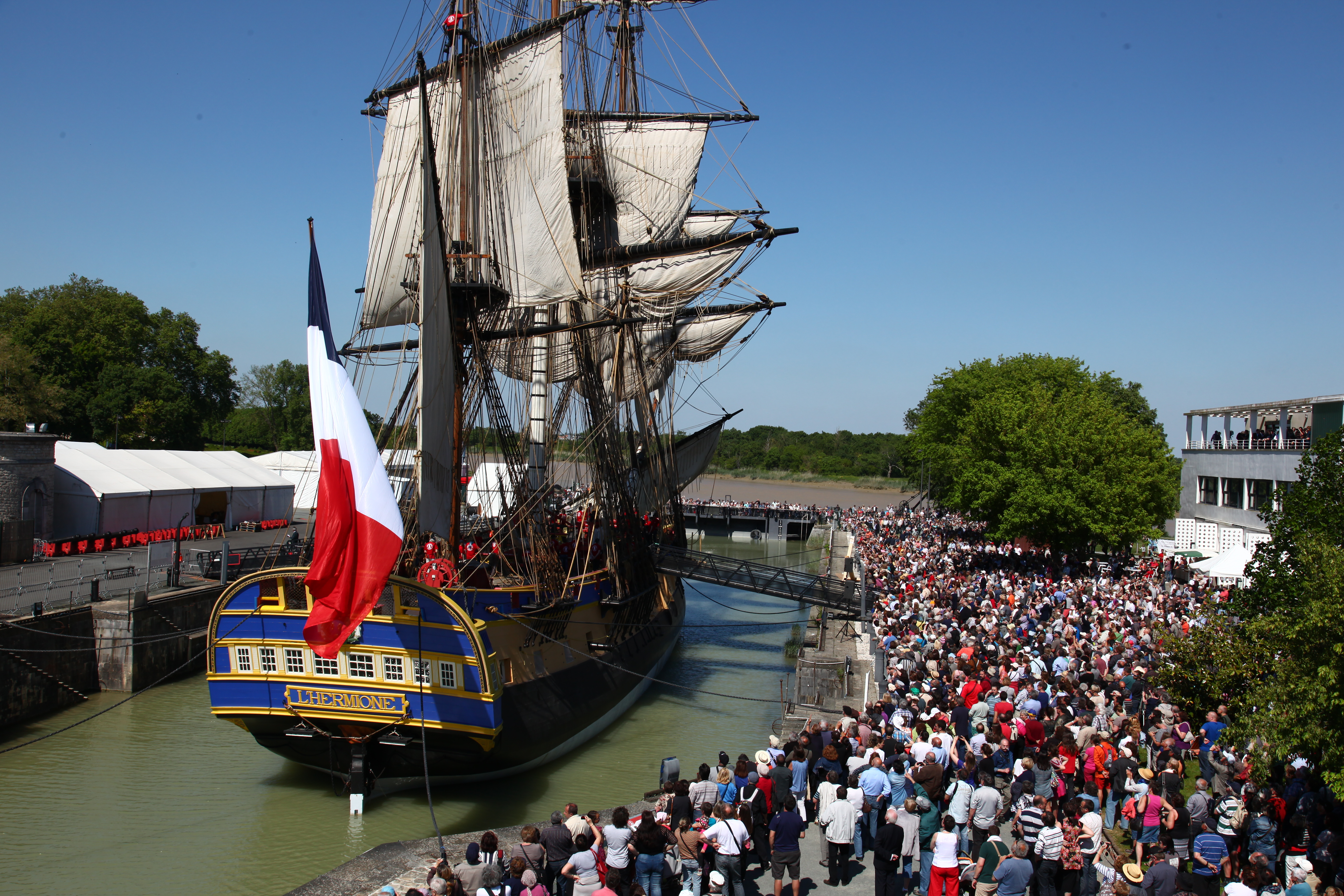 A photo of the Hermione replica, courtesy of the Friends of L' Hermione