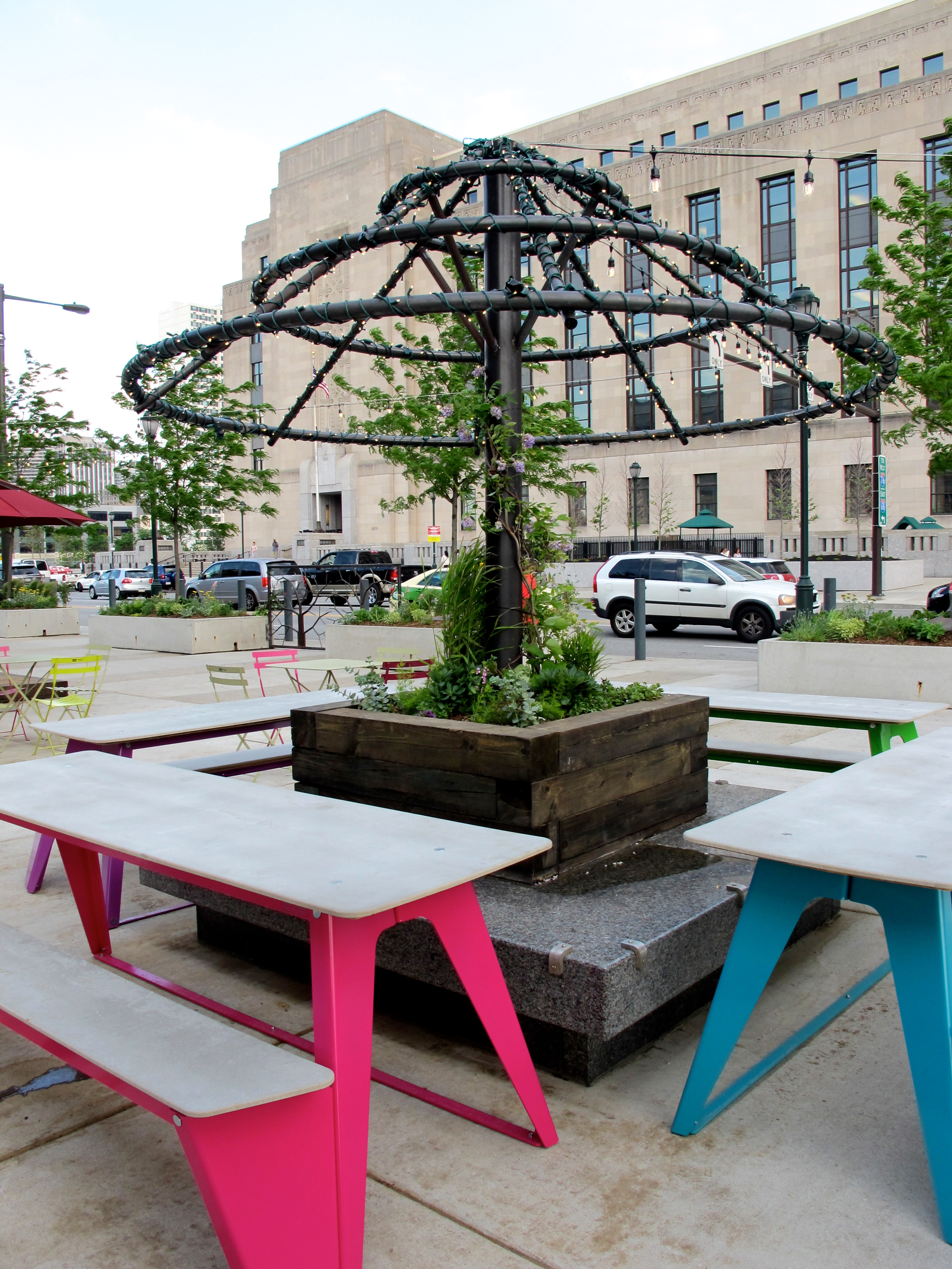 Porch 2.0: Umbrella trellis and new picnic tables