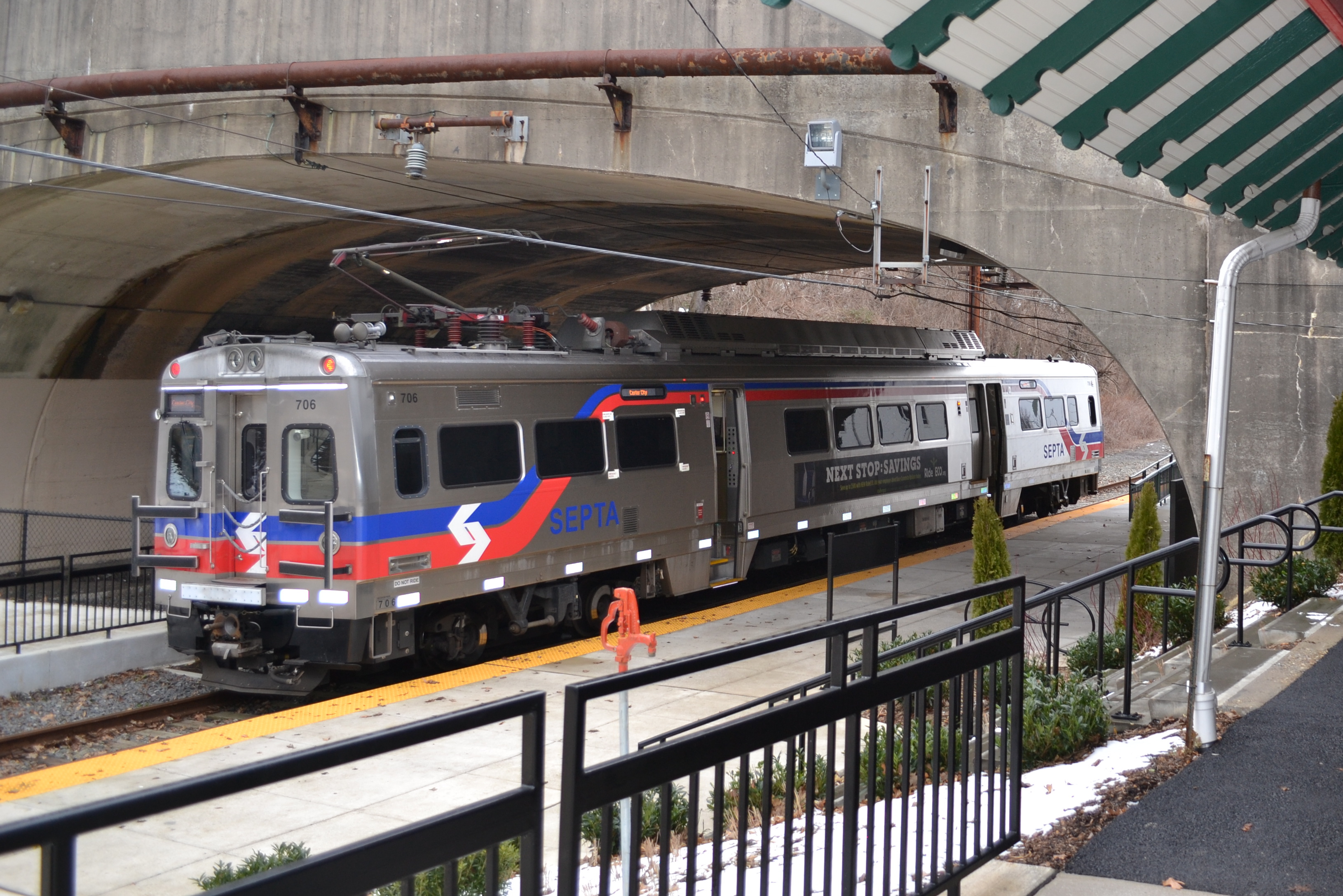 SEPTA's new Silverliner V cars helped boost on-time performance