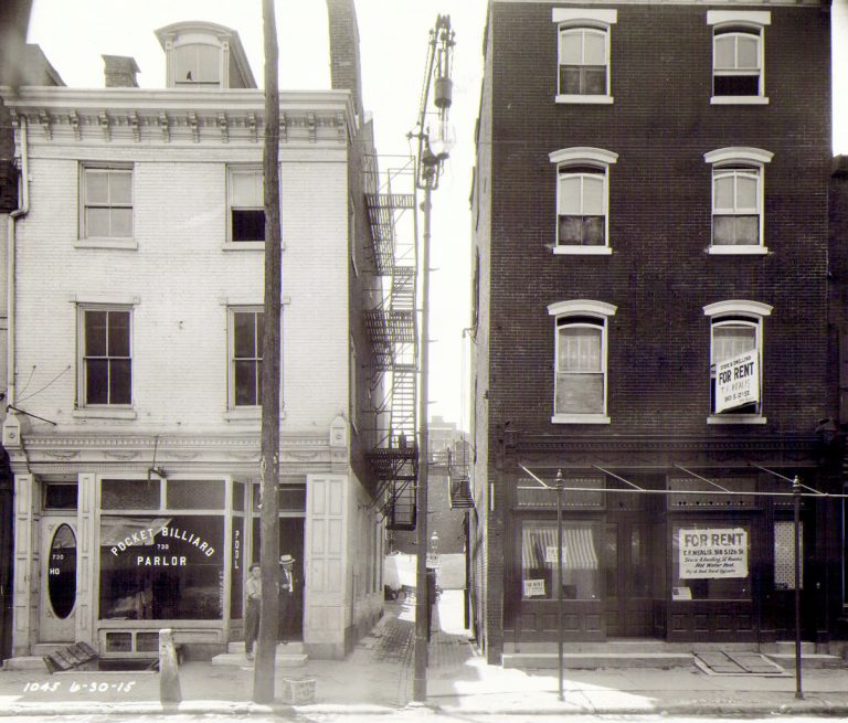 A historic photo depicting the 700 block of Race Street in 1915. Credit: PhillyHistory.org