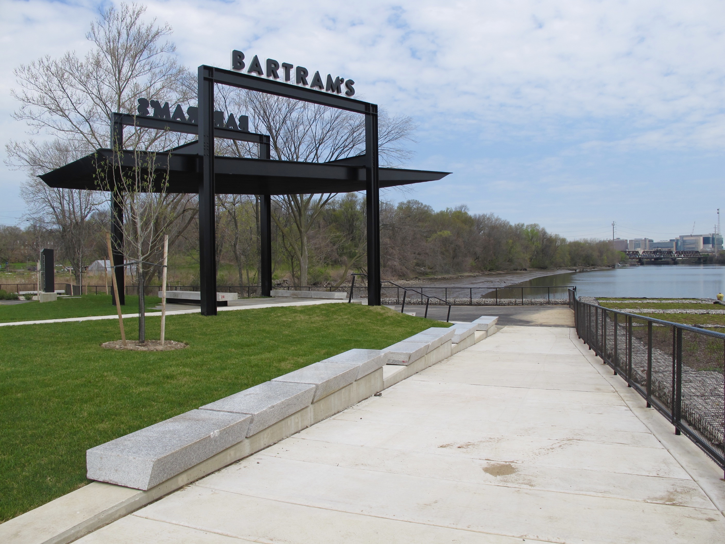 Bartram's Mile: The plaza is where 56th Street meets the river. | Ashley Hahn / PlanPhilly 