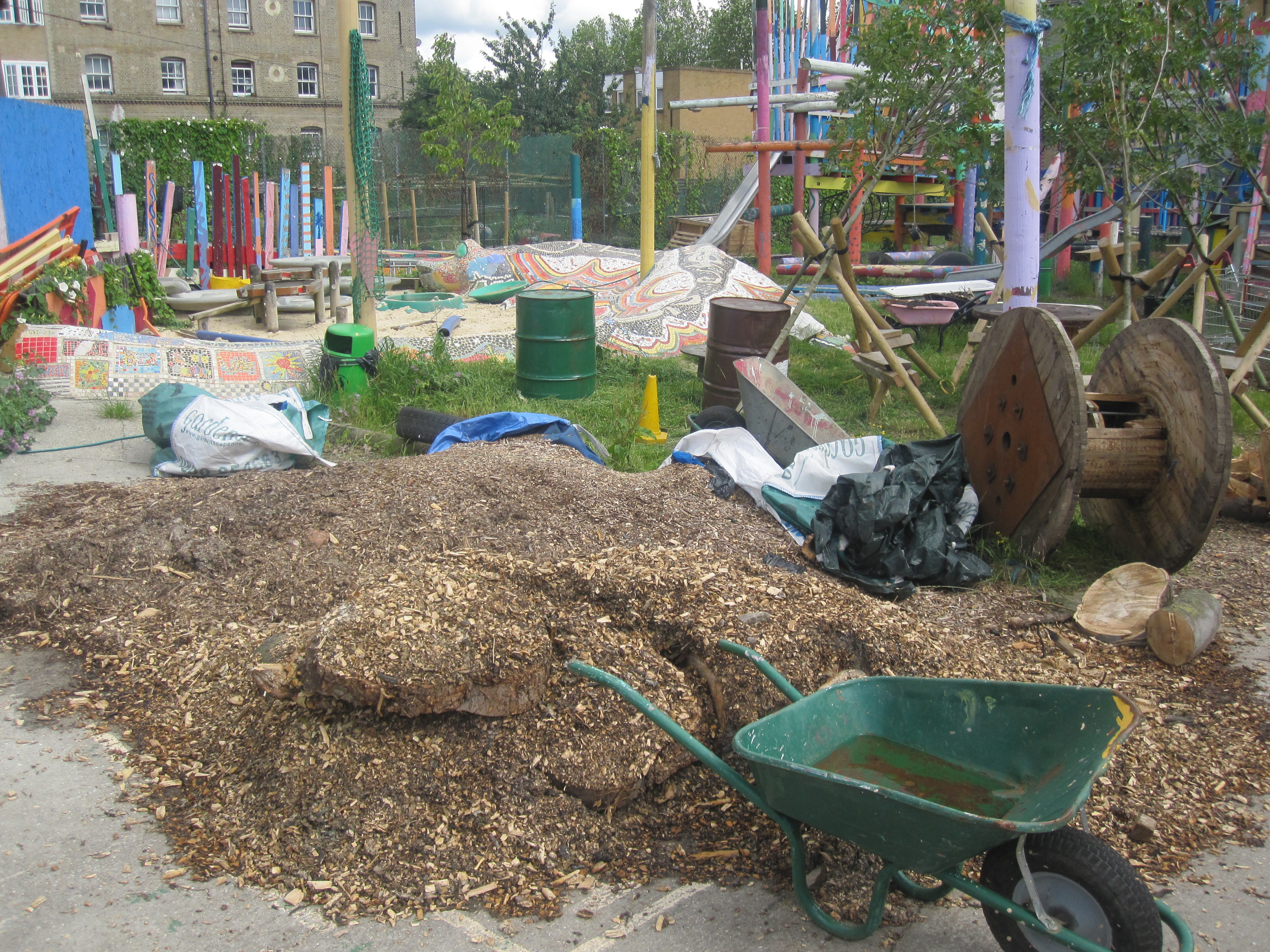 Glamis Adventure Playground in London, where kids play with hammers, wheelbarrows and other risky play inspiration. (Photo credit: Glamis Adventure Playground)