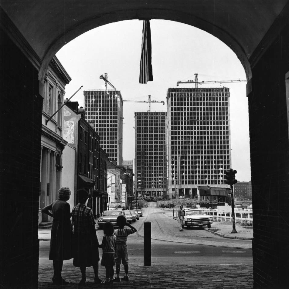 Society Hill towers under construction viewed from Headhouse, September 1963 | George McDowell Bulletin Photographs, Special Collections Research Center, Temple University Libraries, Philadelphia, PA