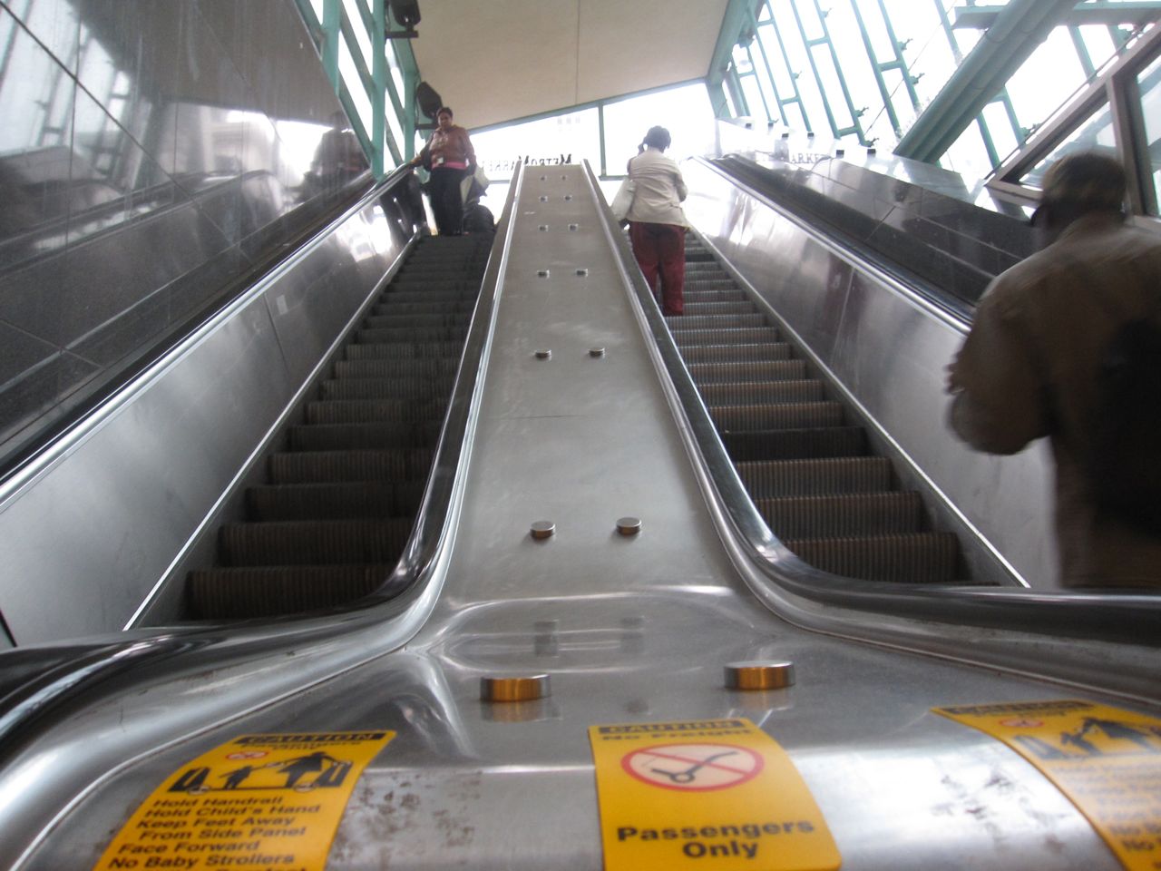 Escalator at 15th Street and Concourse