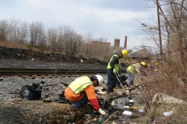 Neighbors, City and Conrail take first steps to clean up Kensington Wasteland 