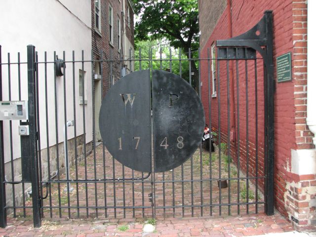 Contemporary gate
