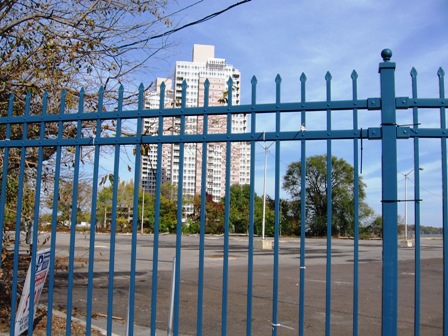 Gated waterfront