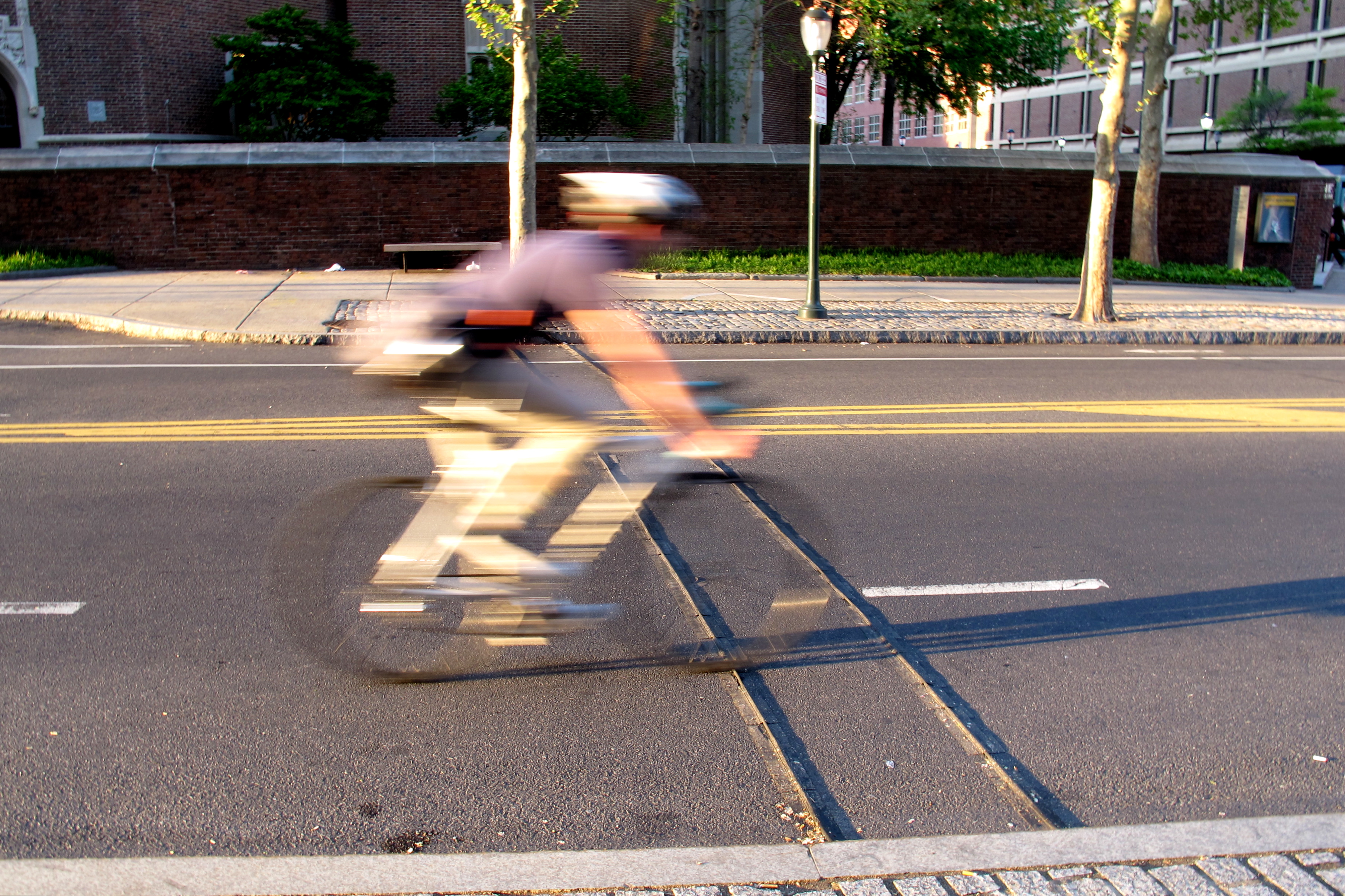 http-planphilly-com-eyesonthestreet-wp-content-uploads-2012-05-bikecommute-jpg