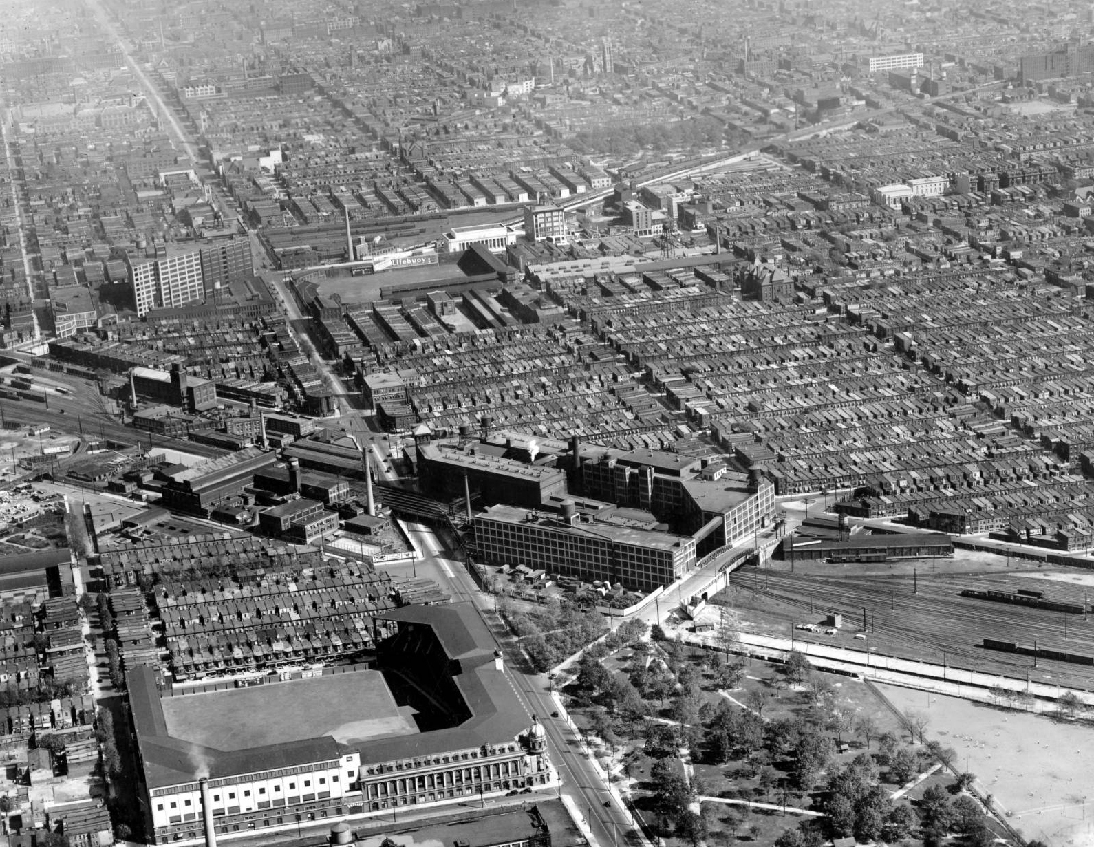 Aerial view of North Philadelphia, looking southeast over Shibe Park, the Baker Bowl, and the Connecting Railway | Temple University Libraries; Urban Archives