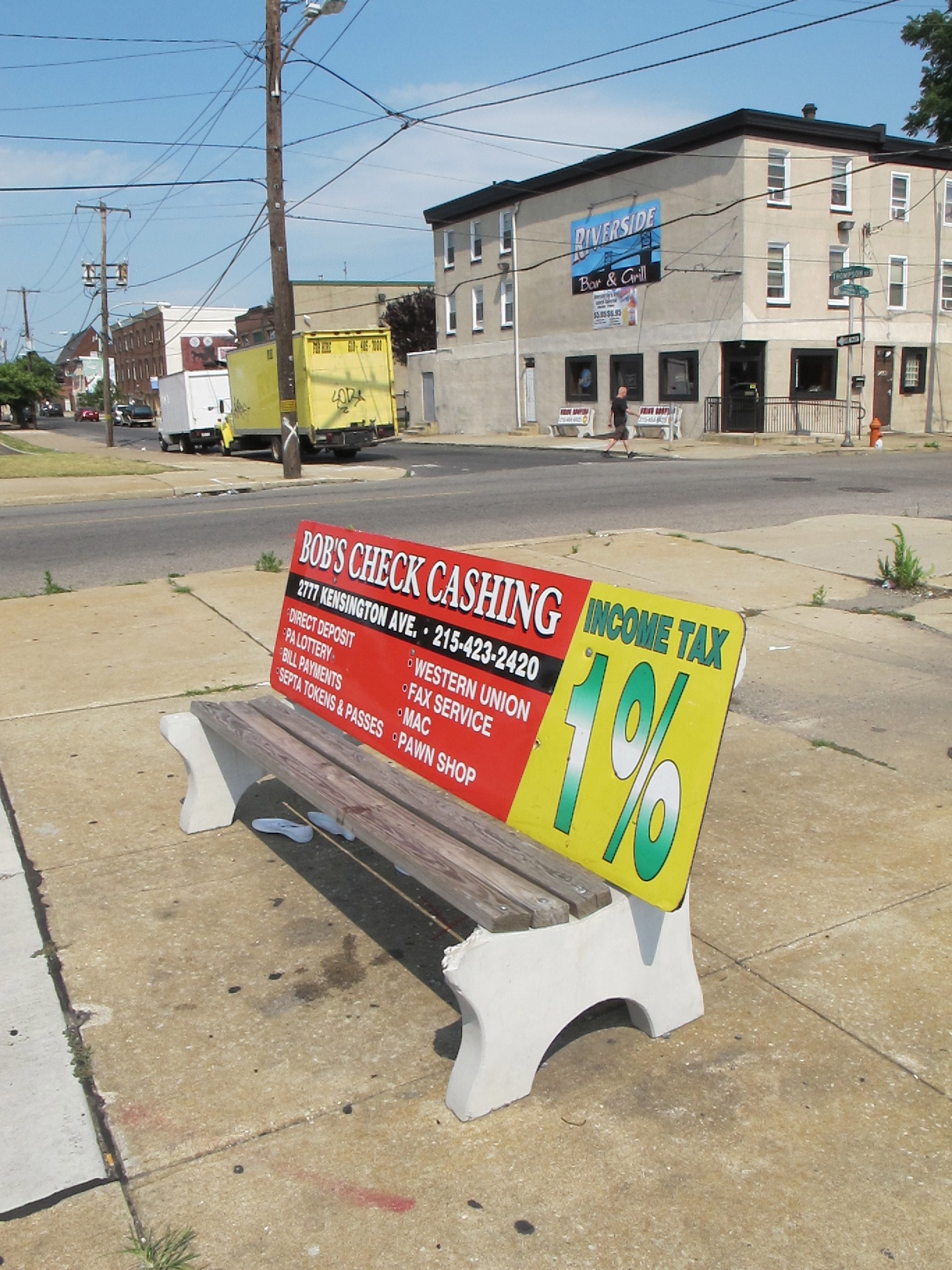 Bob's Check Cashing at Aramingo Ave. and East Cumberland, June 2012 (removed)