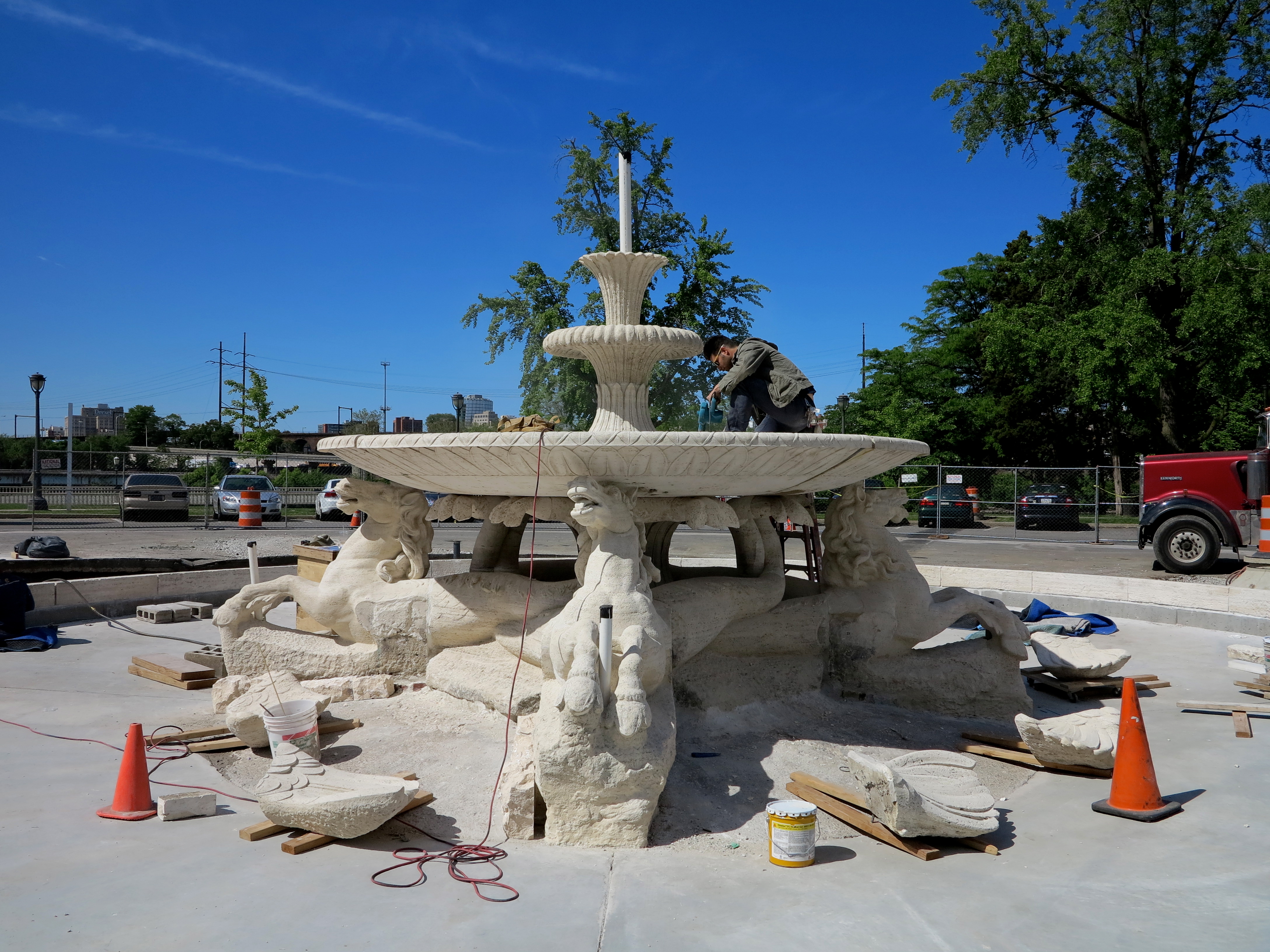 Fountain of the Seahorses under restoration.