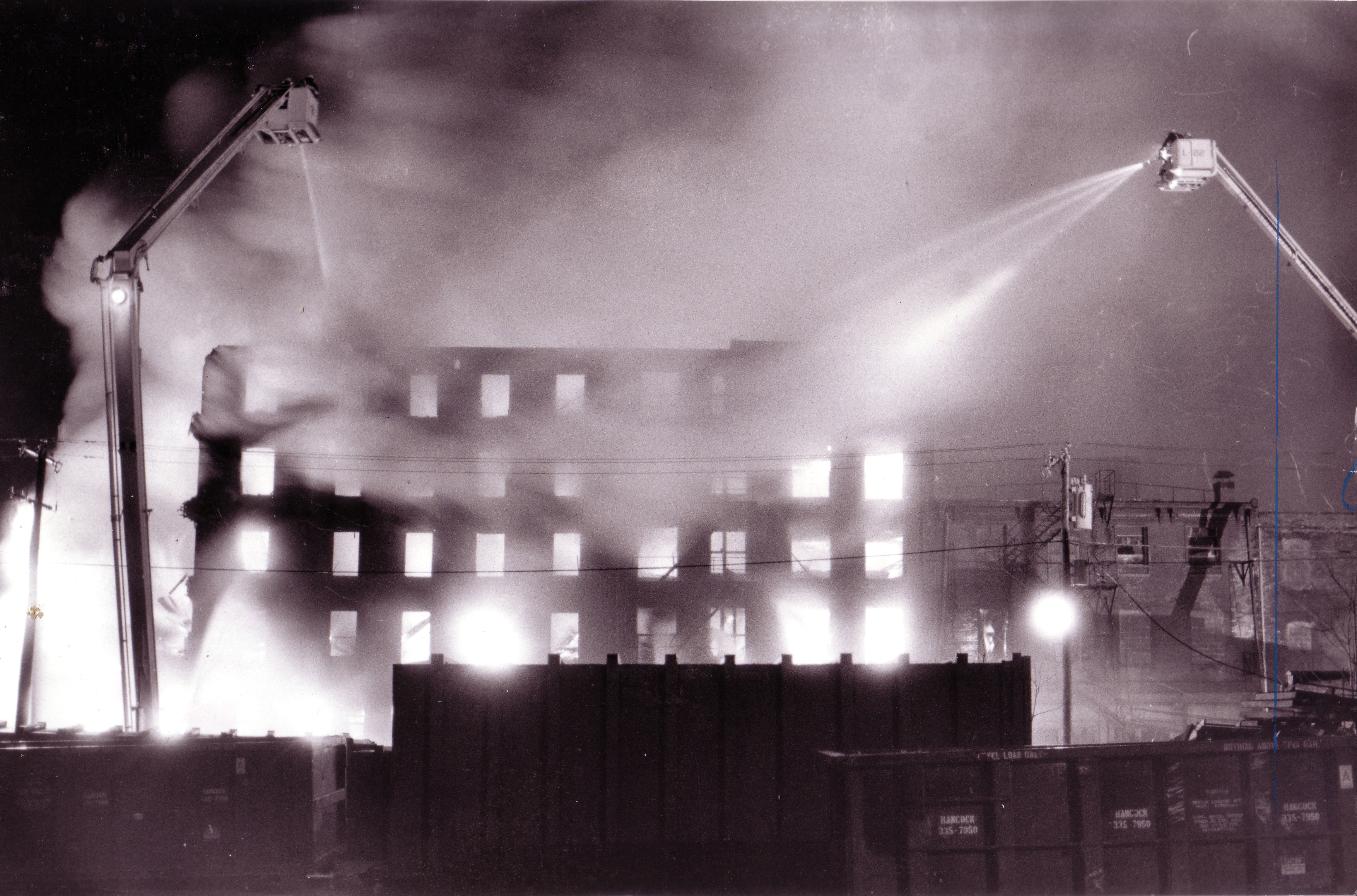  Fire consumes the Karff-Eisemann Company, which processed cotton for quilting, at 415 Brown St. Photographer Unknown, 1986, The Philadelphia Inquirer