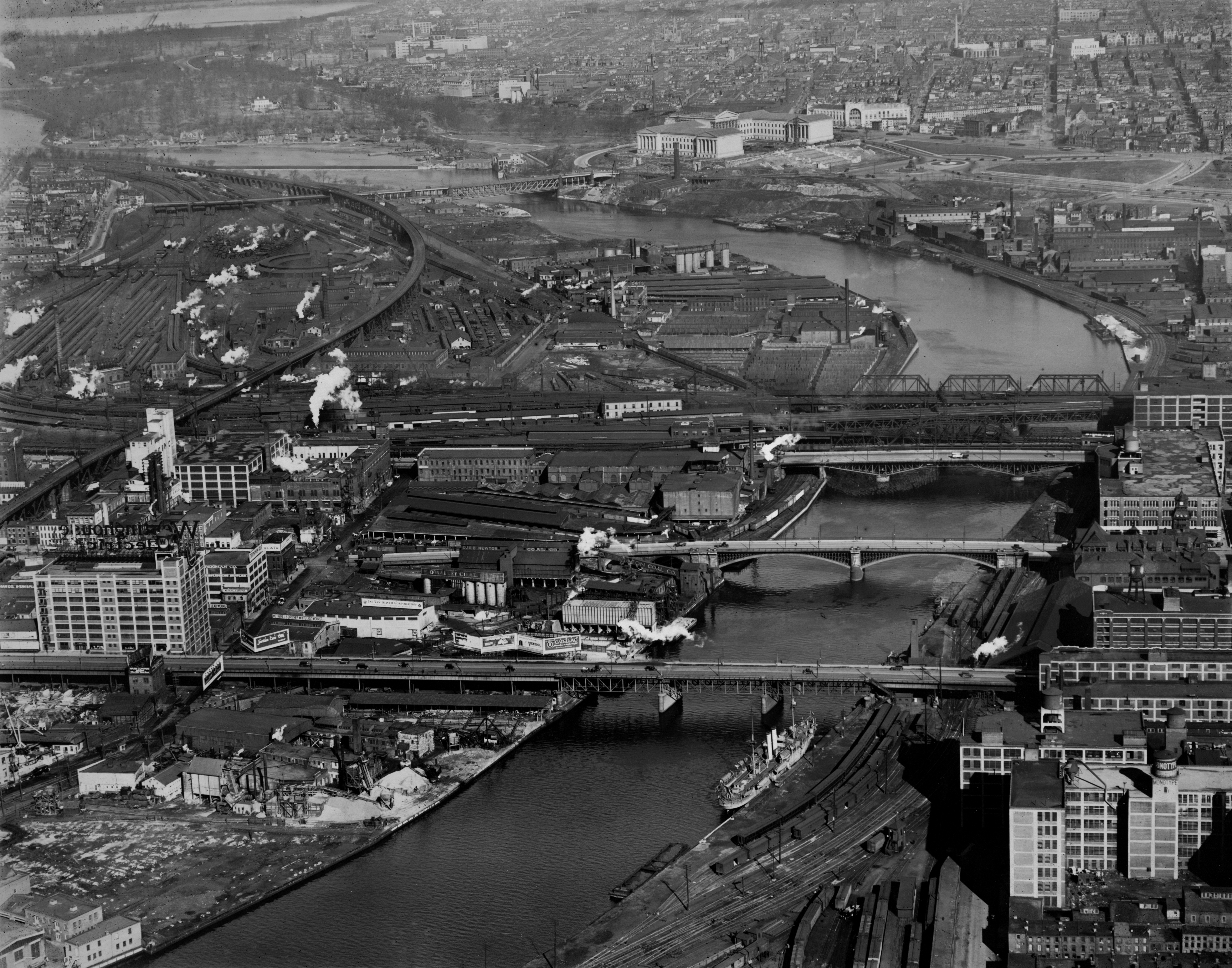  Schuylkill River from South Street, December 31, 1927. | (Image #7123) Aero Service Corp., courtesy of Aerial Viewpoint, Spring, TX
