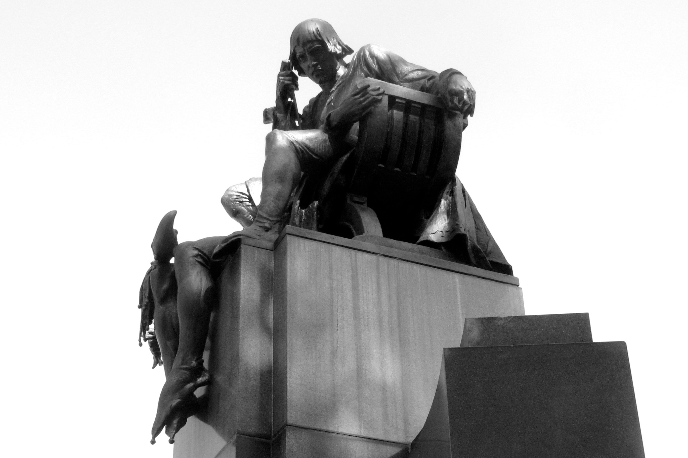 Shakespeare Memorial, sculpted by Alexander Stirling Calder