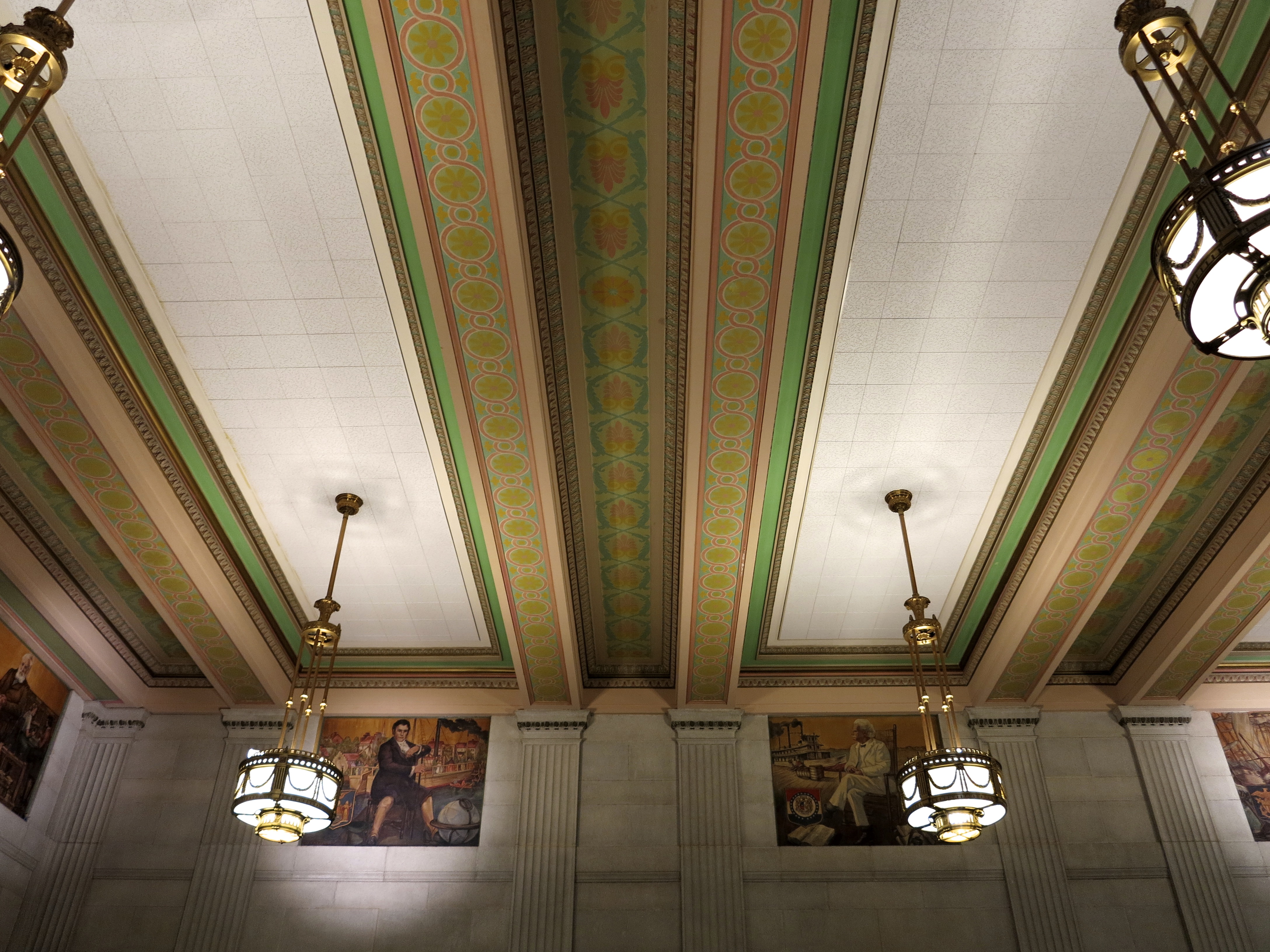 West Waiting Room murals depict important figures in American history. 