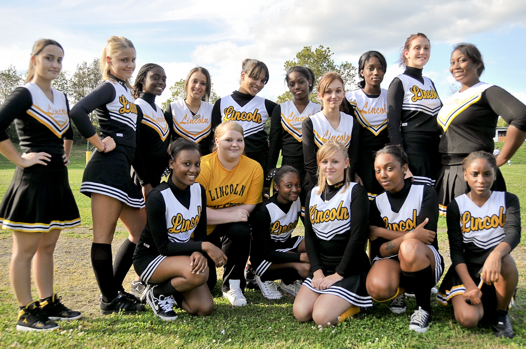 Lincoln High's Railsplitters Cheerleaders